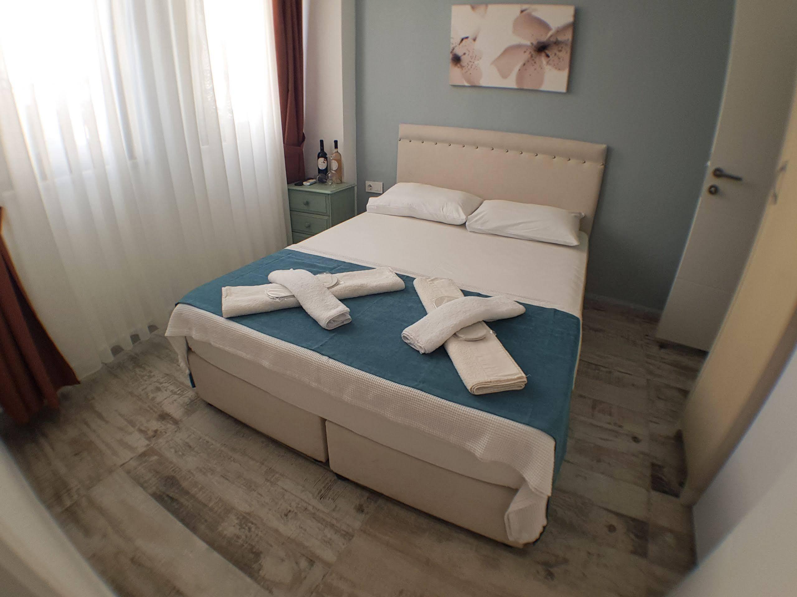 Tenes Otel Bozcaada Bagian luar foto