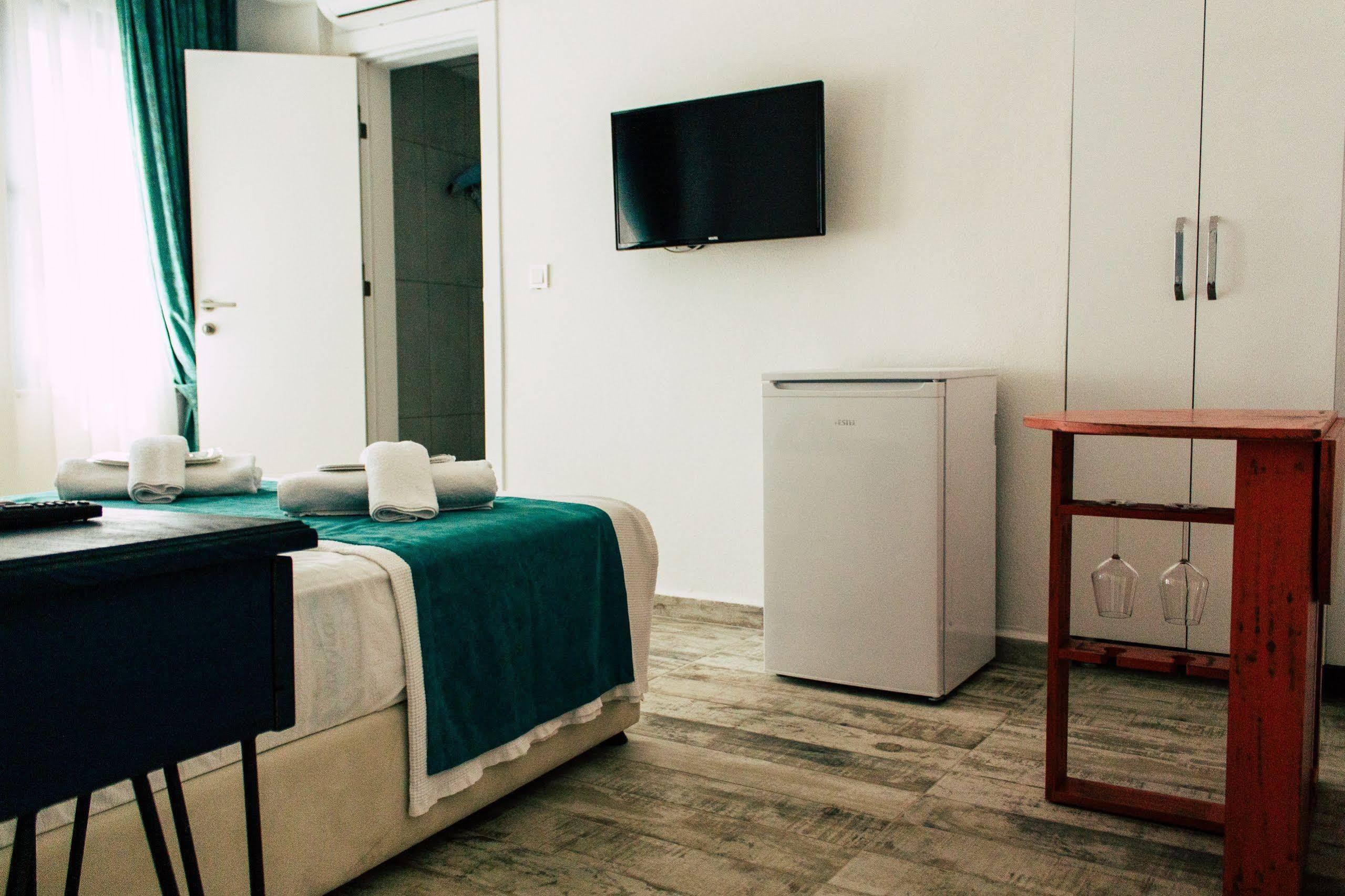 Tenes Otel Bozcaada Bagian luar foto